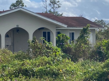 HOUSE IN NORTH BAHAMIA FOR SALE-FIXER UPPER. REGENCY PARK UNIT 1, LOT 61