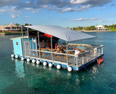 FLOATING BAR AND RESTAURANT FOR SALE.